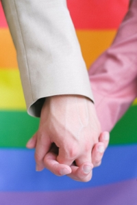 Queer hand in hand